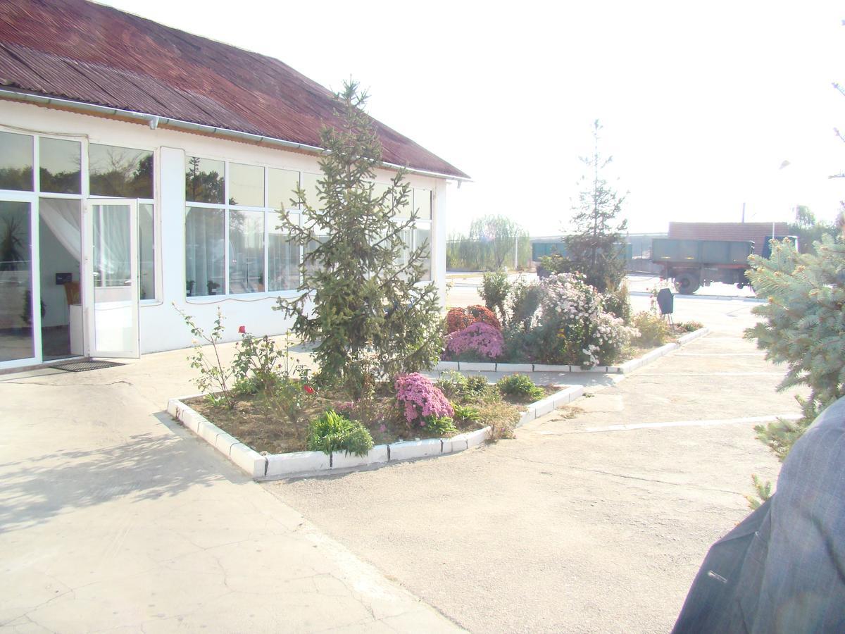 Hotel Popasul Iancului Corbii Mari Zewnętrze zdjęcie